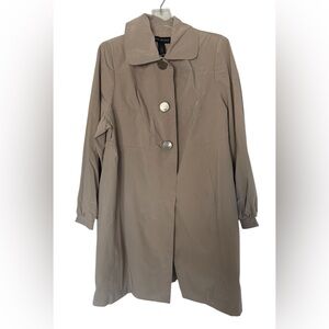 Lane Bryant Rain/Trench Coat Beige Mid Length Jacket size 14/16 Button Up